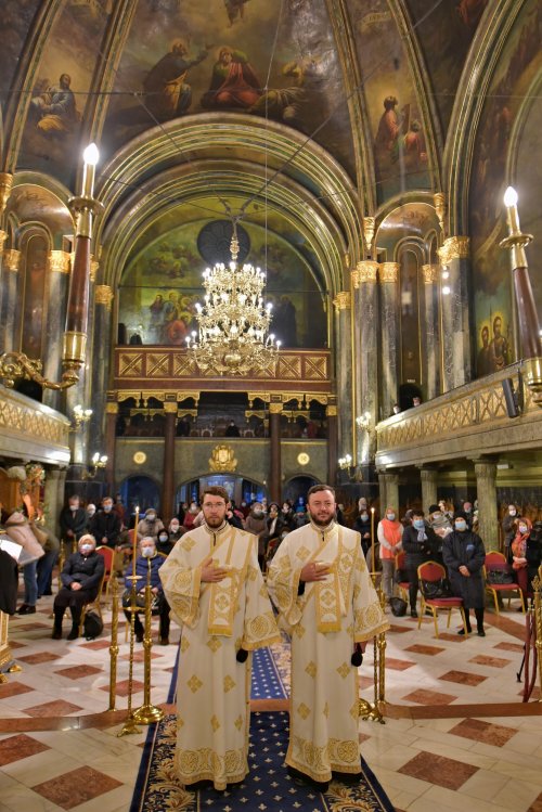 Începutul sărbătorii Sfântului Spiridon la Catedrala Mitropolitană din Bucureşti Poza 159468