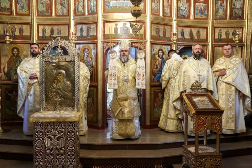 Mitropolitul Dosoftei cinstit la biserici din Muntenia și Dobrogea   Poza 159773