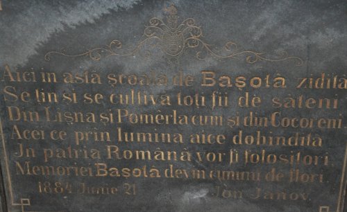 Șase veacuri de istorie în Pomârla Bașoteștilor Poza 159973