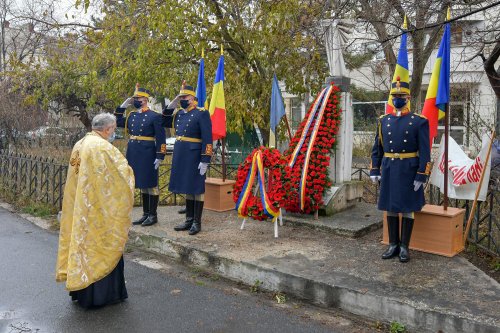 Comemorarea eroilor Revoluţiei la Catedrala Patriarhală și la monumente din Capitală Poza 160398