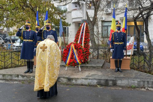 Comemorarea eroilor Revoluţiei la Catedrala Patriarhală și la monumente din Capitală Poza 160399