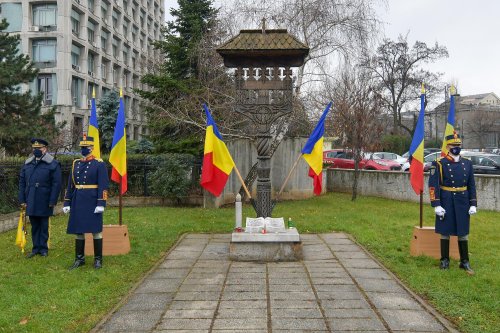 Comemorarea eroilor Revoluţiei la Catedrala Patriarhală și la monumente din Capitală Poza 160403