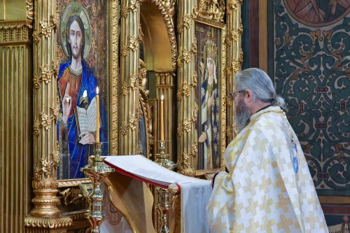 Slujba trecerii dintre ani la Catedrala Patriarhală Poza 160801