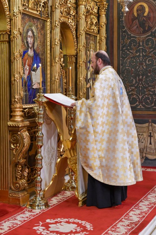 Slujba trecerii dintre ani la Catedrala Patriarhală Poza 160805