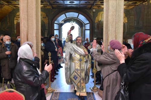 Ajunul Bobotezei la Catedrala Patriarhală din București Poza 161052