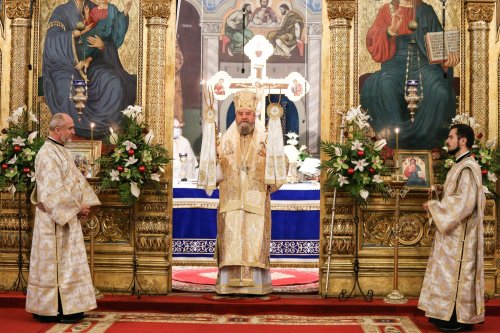 Liturghie arhierească la Catedrala Mitropolitană din Sibiu Poza 161006