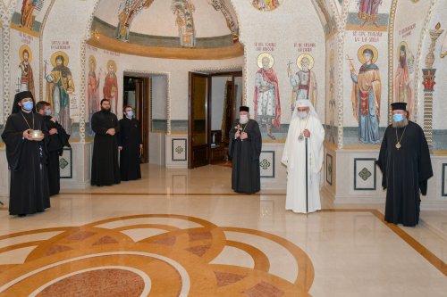Patriarhul României a sfinţit Agheasma Mare oferită credincioșilor de Bobotează  Poza 161124