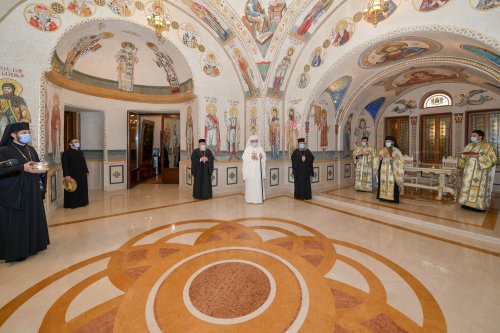 Patriarhul României a sfinţit Agheasma Mare oferită credincioșilor de Bobotează  Poza 161127