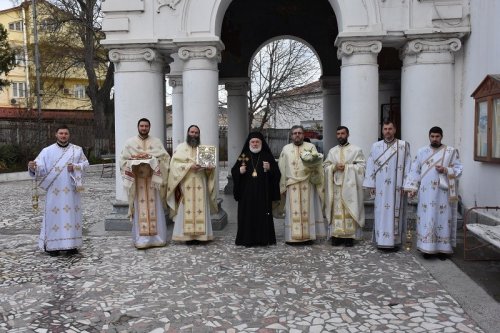 Rugăciune și binecuvântare în prima zi a Anului Nou în Muntenia și Dobrogea Poza 161003