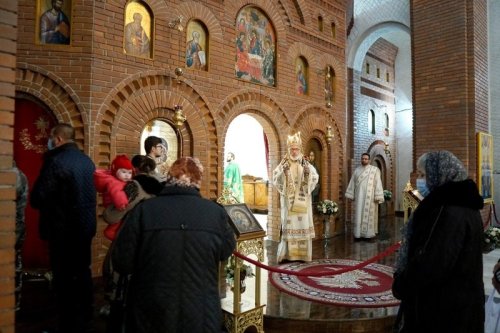 Slujire arhierească la Catedrala Arhiepiscopală din Curtea de Argeș