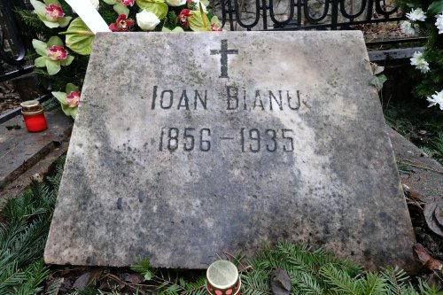 Pomenirea academicianului Ioan Bianu la mormântul său din Capitală Poza 161409