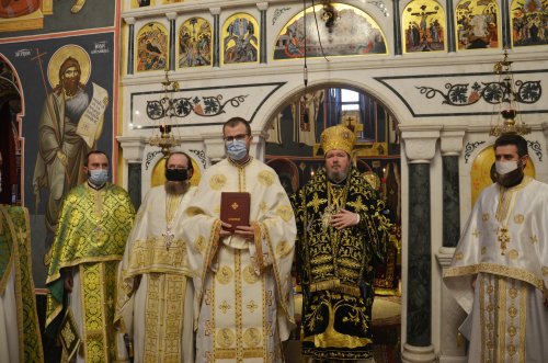 Popas duhovnicesc la parohia orădeană „Sfântul Apostol Andrei” Poza 161587