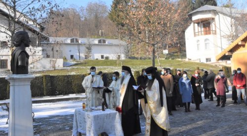 Manifestări culturale dedicate lui Mihai Eminescu la Râmnicu Vâlcea şi Orşova Poza 162076