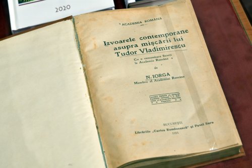 Expoziție dedicată lui Tudor Vladimirescu la Biblioteca Sfântului Sinod Poza 162403