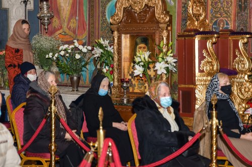 Pomenirea Sfântului Grigorie Teologul la Mănăstirea Radu Vodă Poza 162526