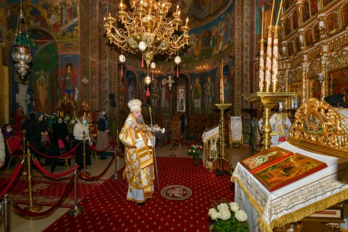 Pomenirea Sfântului Grigorie Teologul la Mănăstirea Radu Vodă Poza 162529