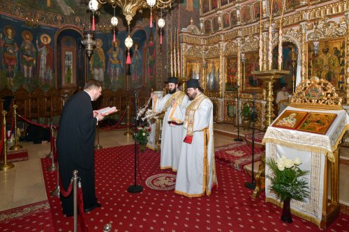 Pomenirea Sfântului Grigorie Teologul la Mănăstirea Radu Vodă Poza 162530