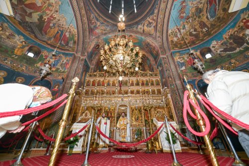Pomenirea Sfântului Grigorie Teologul la Mănăstirea Radu Vodă Poza 162533