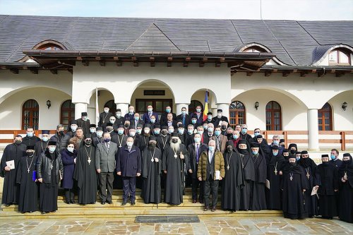 Bilanțul activităților Arhiepiscopiei Sucevei și Rădăuților Poza 162662