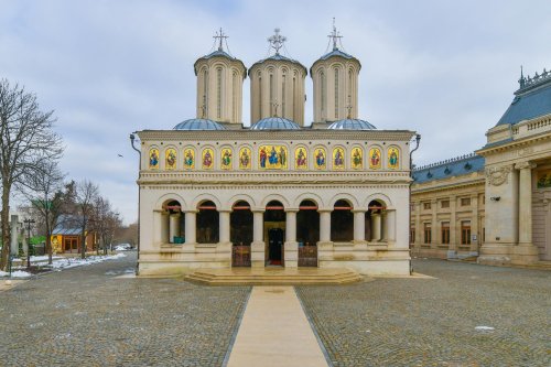 Moaştele Sfinţilor Trei Ierarhi au fost cinstite la Catedrala Patriarhală Poza 162854