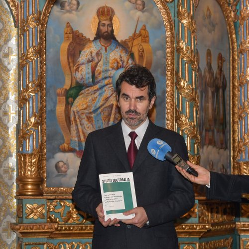 Ocrotitorii şcolilor teologice cinstiţi la Facultatea „Justinian Patriarhul” din Bucureşti Poza 162921