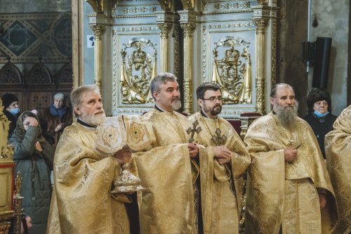 „Treimea de arhierei”, cinstită la Facultatea  de Teologie Ortodoxă din Iași Poza 162964