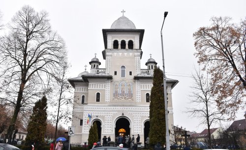 Hramul Bisericii „Sfinții Trei Ierarhi” din Bistrița Poza 163043