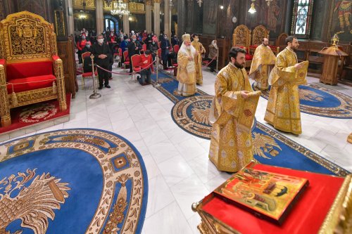 Praznicul Întâmpinării Domnului la Catedrala Patriarhală Poza 163098