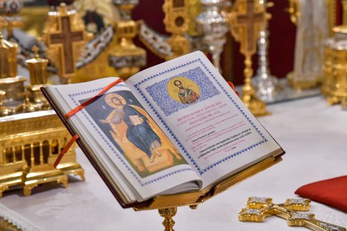 Praznicul Întâmpinării Domnului la Catedrala Patriarhală Poza 163099