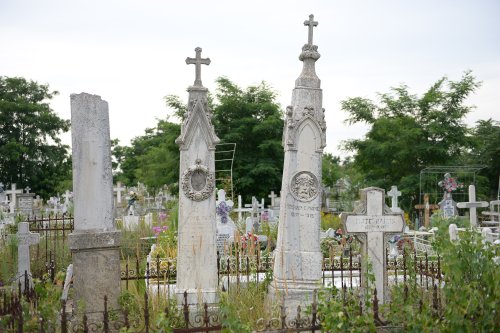 Cimitirul de la Sulina, ca o concordie universală Poza 162356