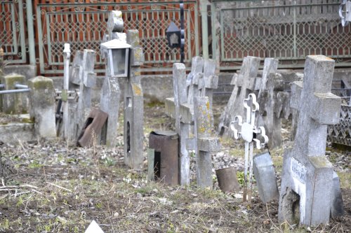 Cimitirele strămutate, o istorie uitată Poza 163325