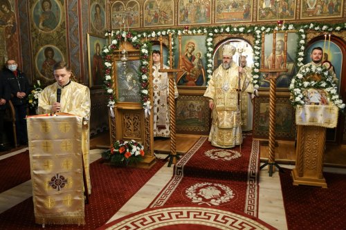 Popasuri duhovnicești în eparhii din Muntenia și Dobrogea Poza 163533