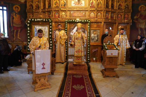 Popasuri duhovnicești în eparhii din Muntenia și Dobrogea Poza 163535