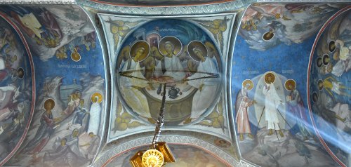 Sfântul Haralambie cinstit la o biserică istorică din București Poza 163676