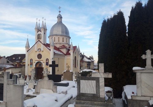 Cimitirul Groaveri din Braşov iradiază patriotism şi cultură  Poza 163762