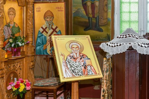 Cinstirea ocrotitorului și daruri pentru comunitatea ortodoxă a surzilor din Capitală Poza 163835