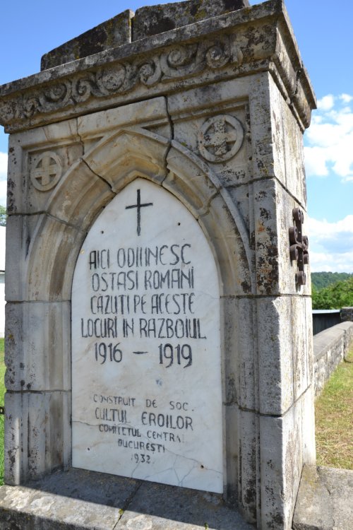 Cimitirele ostășești din Moldova, o reverență  în memoria eroilor Poza 163848