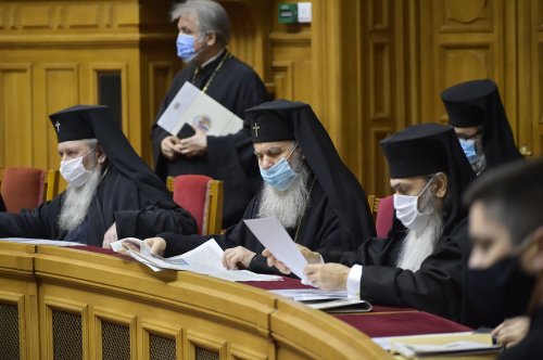 Întrunirea Adunării Naționale Bisericești la Palatul Patriarhiei din București  Poza 164577