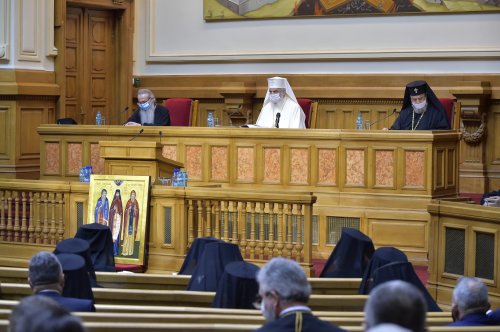 Întrunirea Adunării Naționale Bisericești la Palatul Patriarhiei din București  Poza 164578