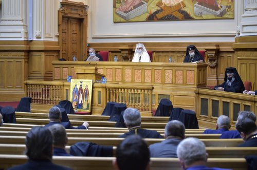 Întrunirea Adunării Naționale Bisericești la Palatul Patriarhiei din București  Poza 164588