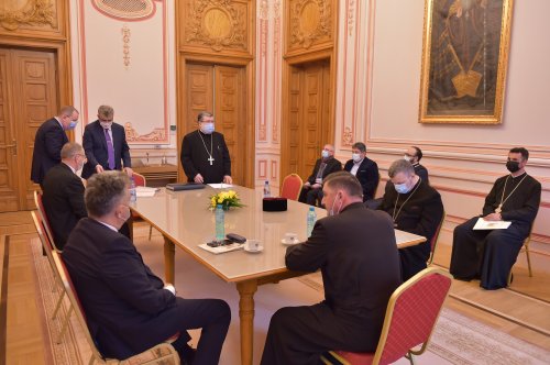 Întrunirea Adunării Naționale Bisericești la Palatul Patriarhiei din București  Poza 164638