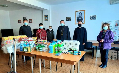 Acțiuni filantropice în Arhiepiscopia Târgoviștei Poza 165230