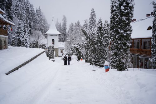 Binecuvântare arhierească la Mănăstirea Sihla Poza 166324