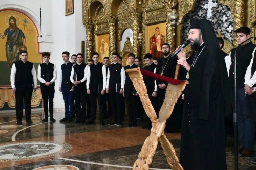 Duminica Ortodoxiei sărbătorită de seminariștii din Caransebeș Poza 166662