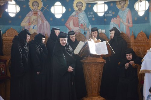 Sărbătoare la Mănăstirea „Buna Vestire” din Oradea Poza 166959