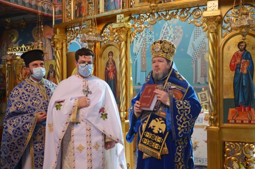 Sărbătoare la Mănăstirea „Buna Vestire” din Oradea Poza 166960