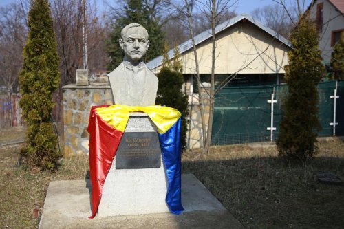 103 ani de la Unirea Basarabiei cu România marcați la Iași Poza 167041
