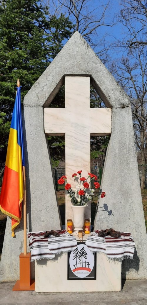 Pomenirea victimelor masacrului de la Fântâna Albă în Capitală Poza 167348