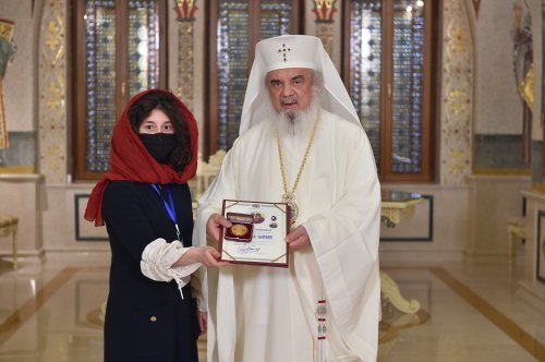 Diploma omagială cu medalie a anului 2020 oferită preşedinţilor filialelor ASCOR Poza 167499