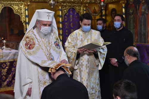 Patriarhul României a hirotesit noi duhovnici în Arhiepiscopia Bucureștilor Poza 167765